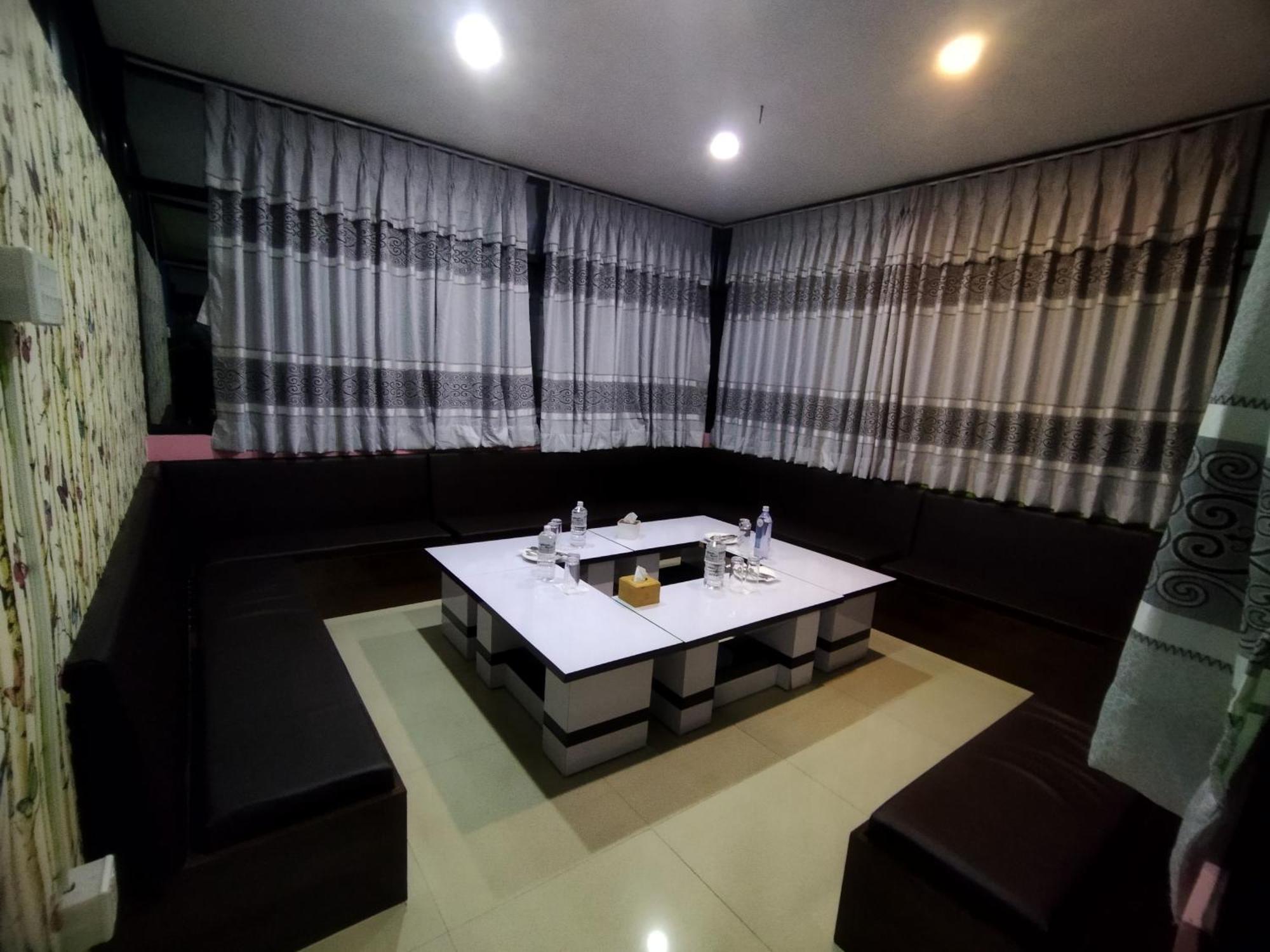 Chareli Resort Nagarkot Zewnętrze zdjęcie